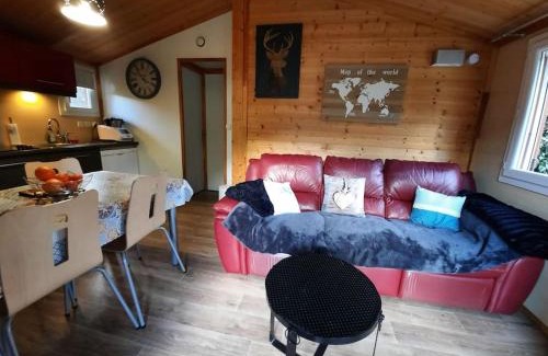 Gravieres Ski Chalet | Sud Ardeche joli chalet clim piscine rivière LE CERF Village du serre