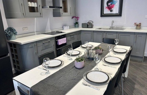South Shore Apartment | Sugar Hill Suite by Sasco Apartments