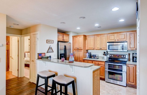 Sugar Mountain Condo | Sugar Sky - level entry condo with huge views, AC, gas fireplace