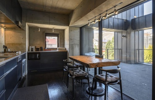 Hirafu Apartment | Suiboku
