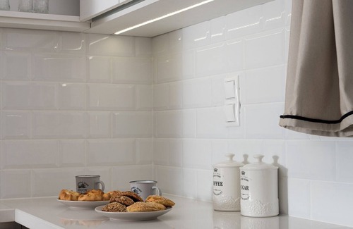 Neo Kalamaki Apartment | Suit Rizes near to the beach with pool