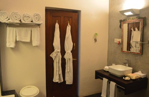 Fort Kochi Apartment | Suite 1 King bedroom at Malabar House