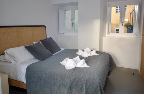 Figueras (Castropol) Apartment | Suite 101 - 2 Bedroom Suite at Amando Perez Suites