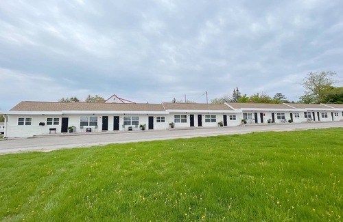 Sault Ste. Marie Apartment | Suite 108 | 1 Bed/1bath + Living & Kitchen