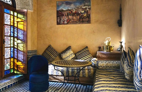 Ain Azlitan Bed & Breakfast | Suite 2/3 Pax, Riad Layalina Fez: Pool, 360° View & Free Secure Parking at Foot