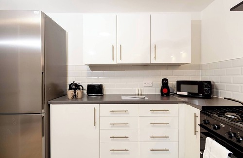 Oldham Bed & Breakfast | Suite 2: Comfy Spot in Oldham Sociable House