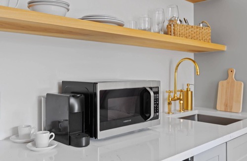 Connecticut Ave - K Street Apartment | Suite 4C at Maison Dupont, a Dupont Circle Inn