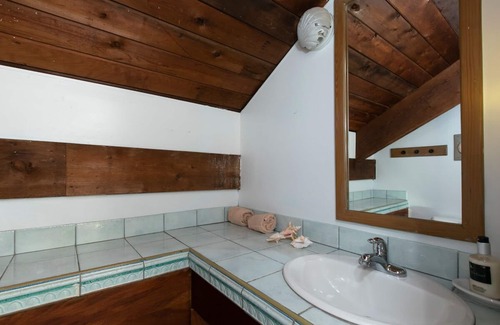 Estate Enighed Hotel | Suite 8C - Gallows Point Resort Oceanfront Upper 1BR, Suite St. John Villas