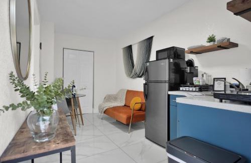 West Little River Apartment | Suite Azul - fully-stocked, 1BR Apt with Private Patio and Free Parking