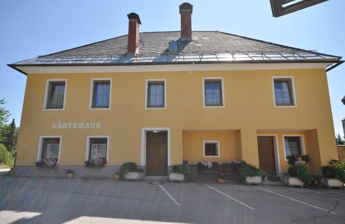 Gurk Apartment | Suite, Breakfast - Gasthof Zum Kramer *