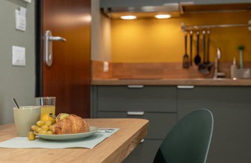 Murat Town Apartment | "Suite Centro Città" Self Check-In WiFi & Netflix