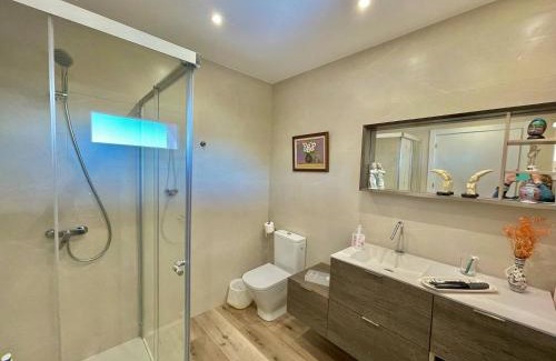 Bermeo Apartment | Suite con Baño Privado y Vistas al Mar en Bermeo