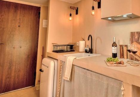 Llombai Apartment | Suite con Jacuzzi en la montaña.