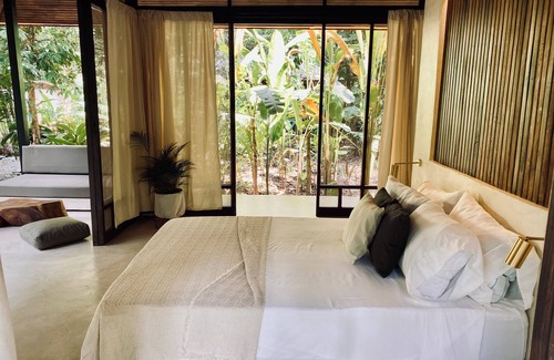 Manzanillo Hotel | Suite con Piscina Privada y Vistas al Jardín, en la Jungla y a 3 min de la Playa
