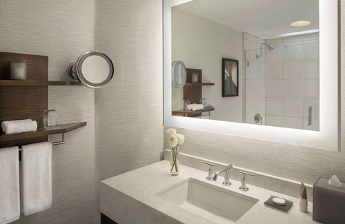 Financial District House | Suite + Connecting Room at a 4⭐️ Hotel