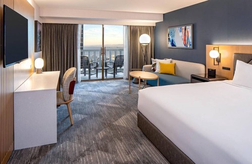 Financial District House | Suite + Connecting Room at a 4⭐️ Hotel