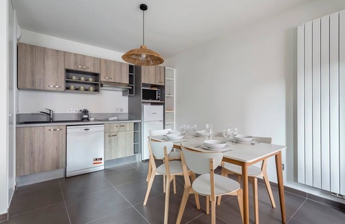 Croix Rousse Apartment | Suite Croix-Rousse : T3 avec patio !