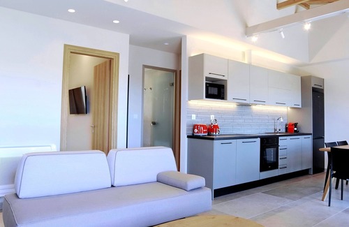 Vlicho House | Suite Demi - Demar Suites