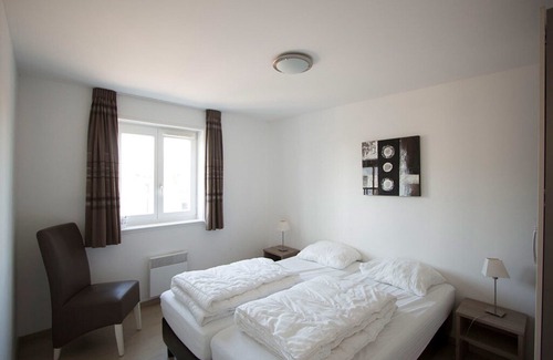 Oye-Plage Apartment | Suite for 6 people - Two Bedroom Apartment, Sleeps 6