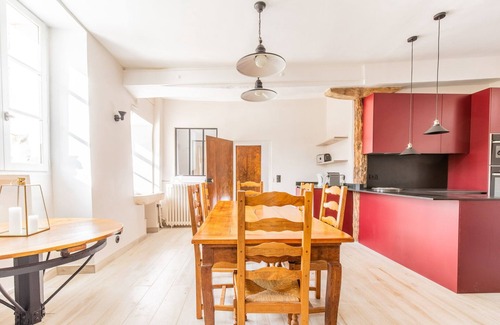 Villiers-le-Bacle Bed & Breakfast | SUITE FOUJITA