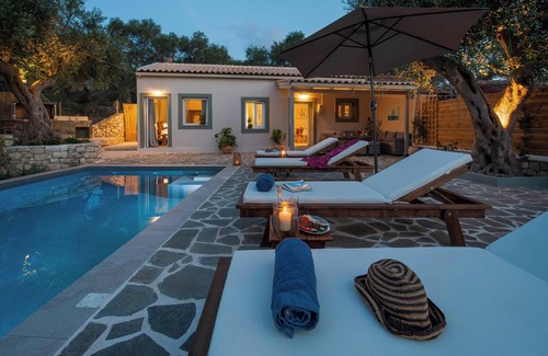 Gaios Villa | Suite Home Villa nYour Paxos Paradise – Pool, Garden, Beaches Just Steps Away