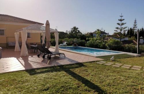 Aljaraque House | Suite Huelva garden