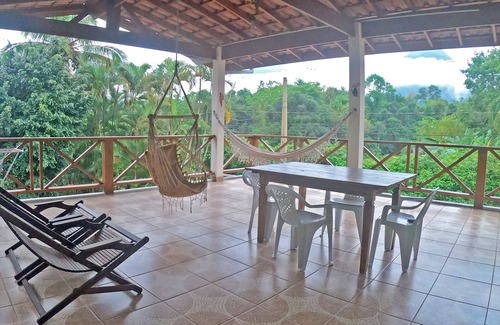 Agua Branca Ski Chalet | Suite in a quiet neighborhood with an excellent location.