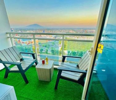 Bacolor Hotel | Suite In The Bali By Lucky A at Azure North San fernando Pampanga