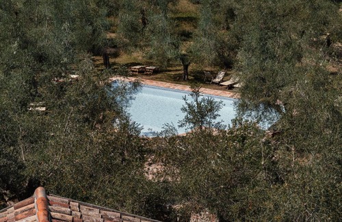 Santa Veneranda Apartment | Suite in the tower of a farmhouse with pool, ideal for romantic getaways