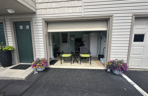 Colington Apartment | Suite is 100 yds from the Beach! nPrivate Beach Access. 1 minute Walk.