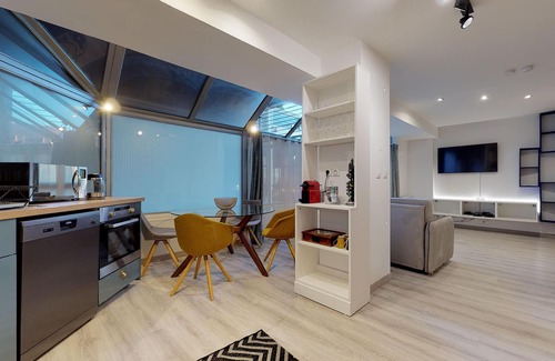 Metz-Centre – Ancienne Ville Apartment | Suite Like in Venice with a view of Metz-Opera