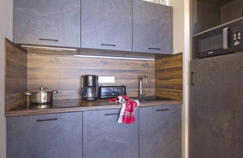 Eclose-Est Condo | Suite lumineuse au pied des pistes | wifi gratuit!