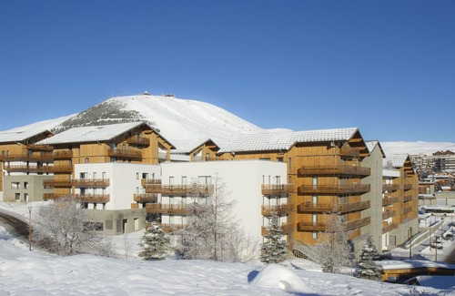 Eclose-Est Condo | Suite lumineuse au pied des pistes | wifi gratuit!