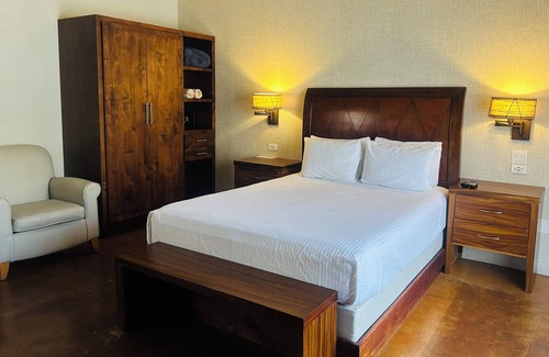 Pedregal House | Suite Marina Cabo San Lucas downtown