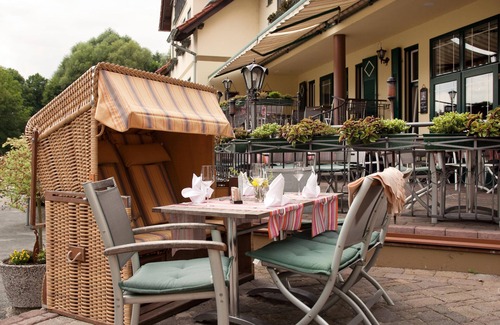 Alt-Ruppin Apartment | Suite mit 2 Badezimmern und Balkon