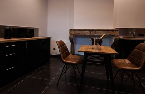 Metz-Centre – Ancienne Ville Apartment | Suite on 3 levels. Spa, jacuzzi, sauna and hammam.