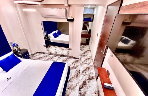 Chancay House | Suite Deluxe by BlueThreeHotel 3 Star. A 7min de la Plaza de Chancay.