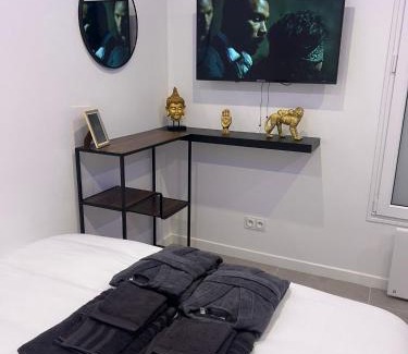 Dreux Apartment | Suite Prestige Balnéo