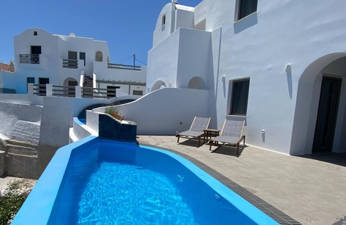 Vothon Apartment | Suite Private Pool Arethousa