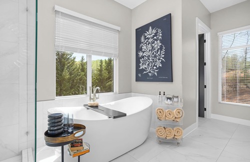 North Shore House | Suite Retreat - Smith Mountain Lake Resort Home