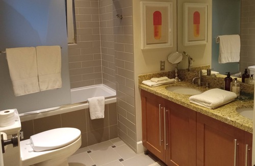 West Side Bed & Breakfast | Suite Smart Vancouver