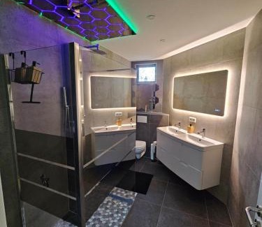 Differdange Apartment | Suite Spa, Jacuzzi & Sauna