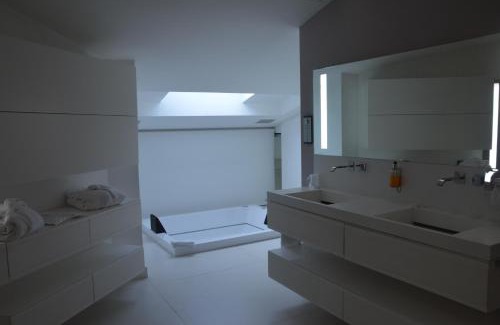 Frosinone House | Suite Testani