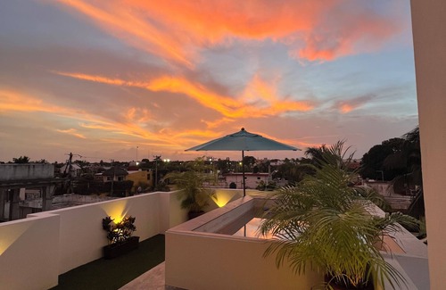 Colonia Centro Villa | Suite “the roof-top” Private pool on the roof top, grill, TV, fridge, sink.