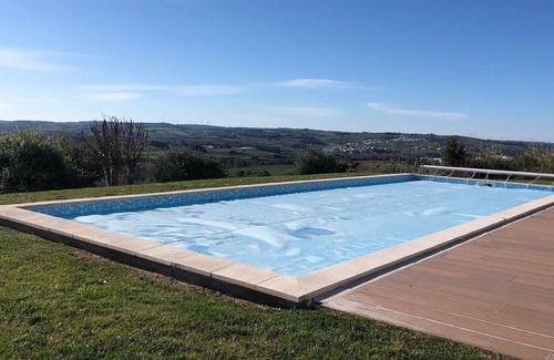Carvalhal Apartment | Suite to rent in countryside family home