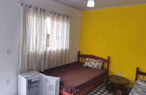 Estufa II House | Suite Ubatuba-amarela