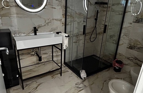 Pulsano Bed & Breakfast | Suite Visconti – Romantic Spa Suite with Private Whirlpool in Pulsano Old Town