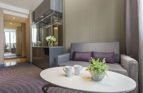 Kwai Chung House | Suite with 1 king+1 single+1 sofa bed, FREE WiFi