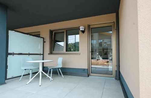 Wintrich House | Suite with 2 bedrooms at ground level - Plein Hotel