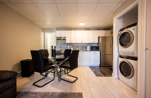 Rouyn-Noranda Apartment | Suite with closed bedroom and sofa bed near Plage Kiwanis (Le Centre-Ville)